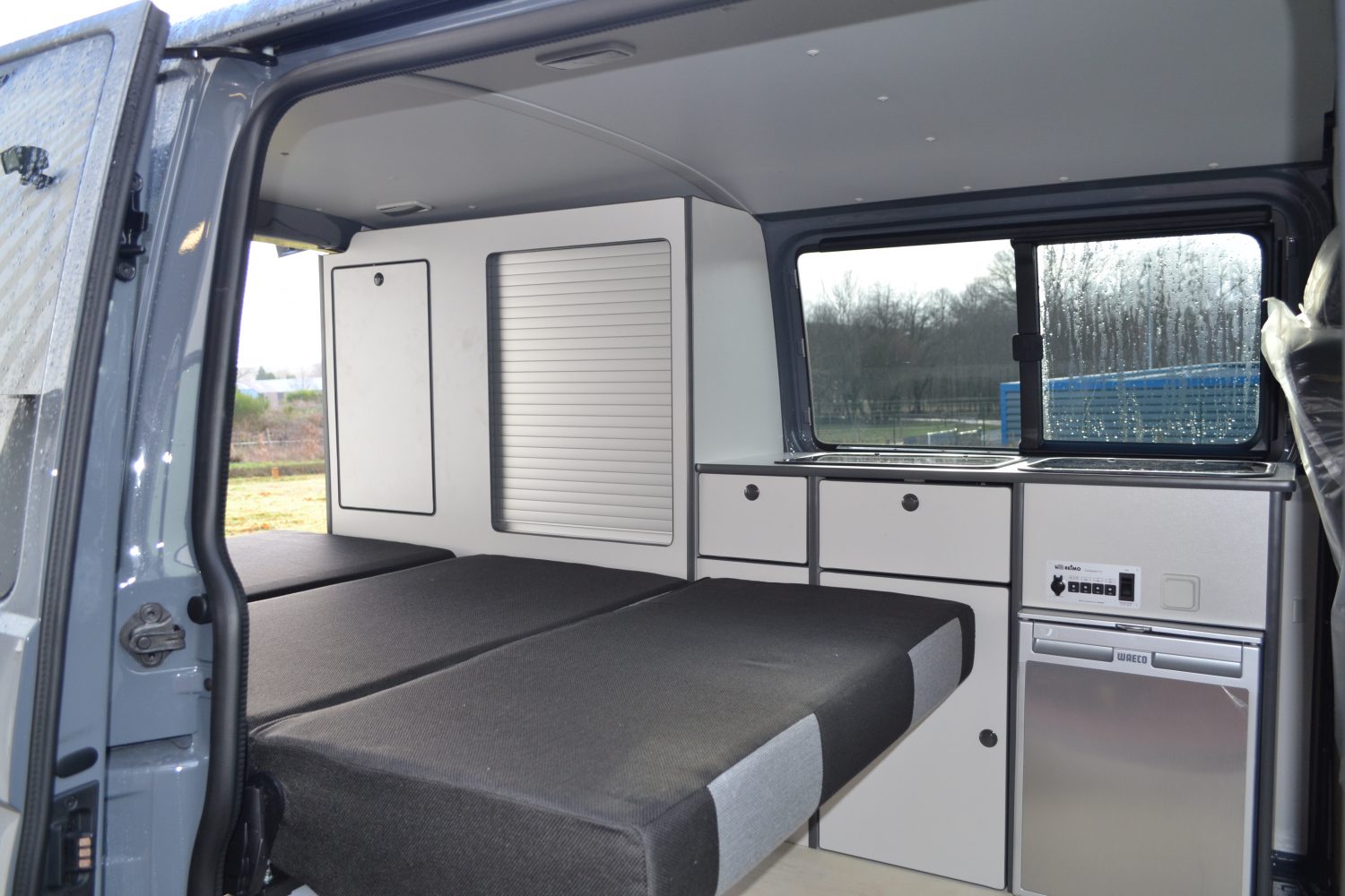 Meuble évier van aménagé Peugeot Expert - Équipement caravaning